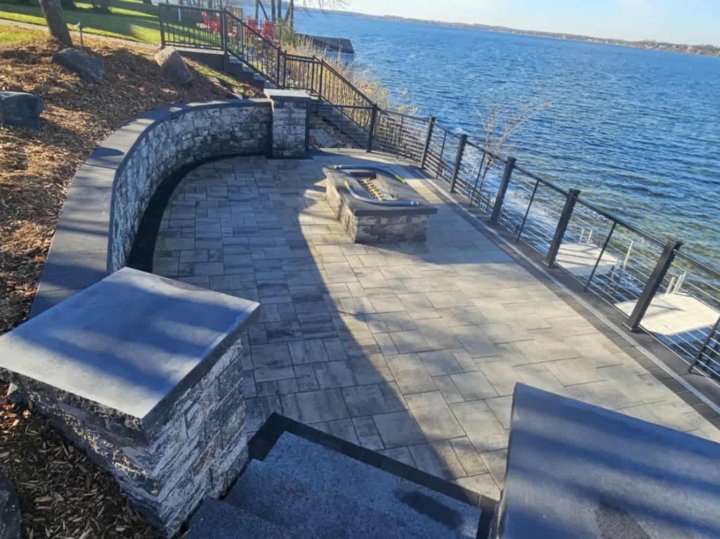 Cliffside at Pelican Lake